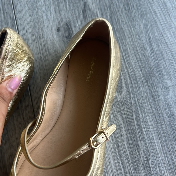 & Other Stories Metallic Gold Leather Flats 36 - Picture 9 of 10